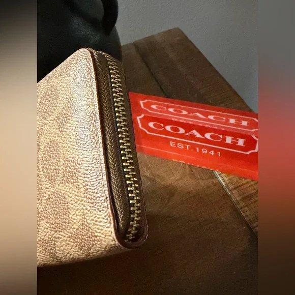 Coach Signature Zip Around Wallet (NWT) - Picture 6 of 9